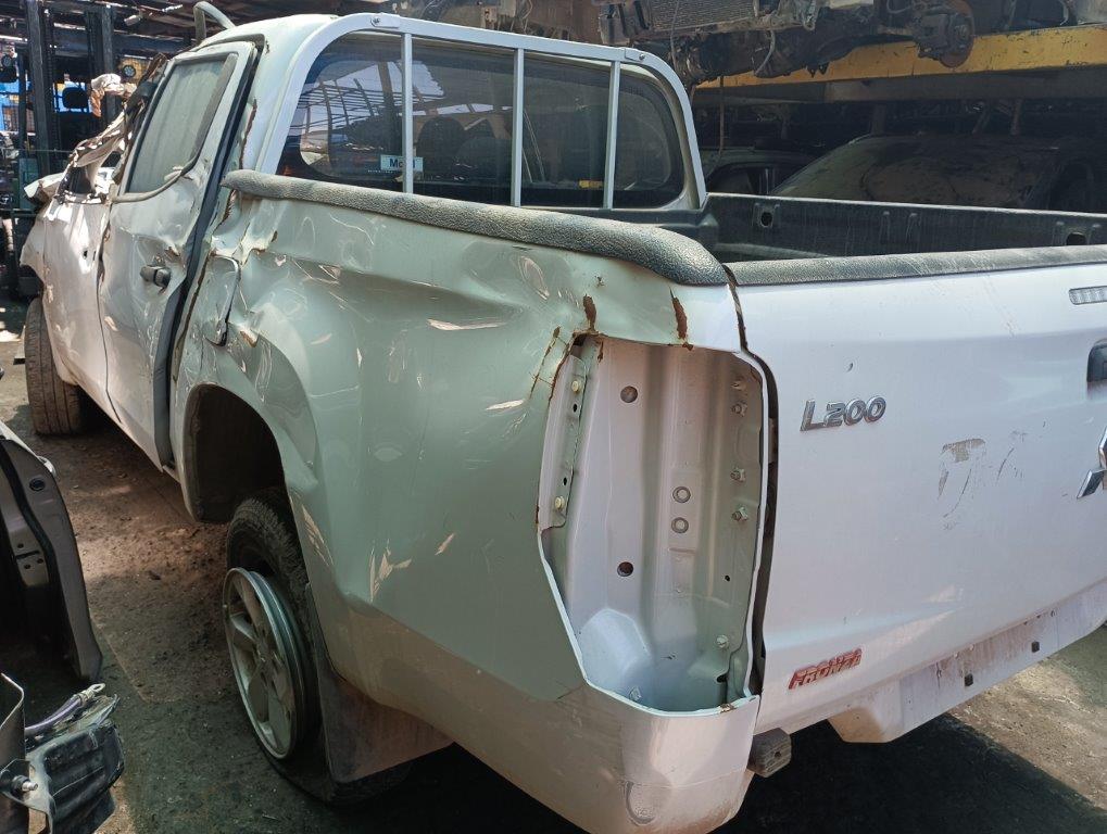  Mitsubishi L200 2016    EN DESARME